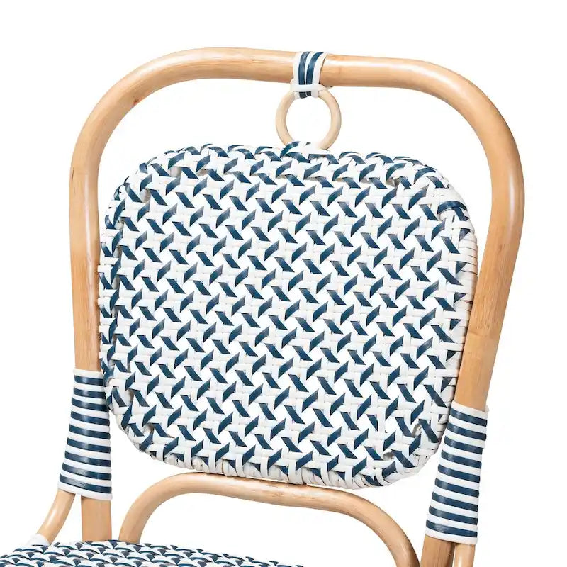 Sedia Bistro Luciana in Rattan Naturale con Tessitura Moderna Francese Blu e Bianca